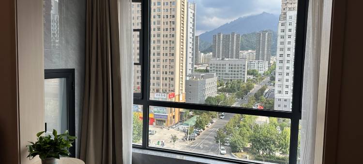 维也纳酒店(洛阳栾川老君山店)图片