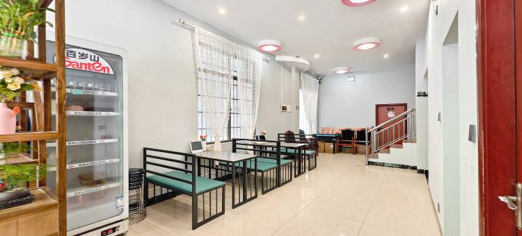 琉璃居民宿(侨港风情街店)图片