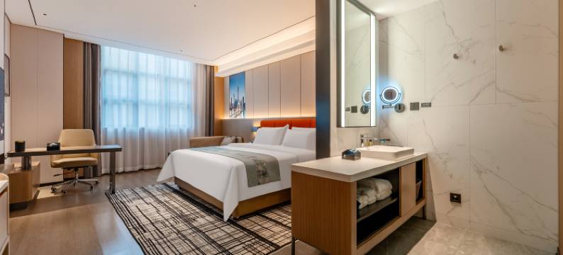 广州亮帆假日酒店(设计之都江夏地铁站店)图片