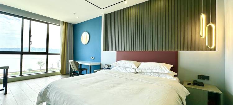 纽宾凯尚居酒店(嘉鱼三湖连江店)图片