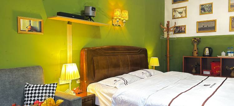 岑巩蜗牛之家酒店图片