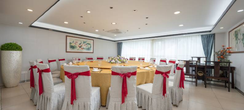 铂纳斯国际酒店(深圳莲塘地铁站店)图片