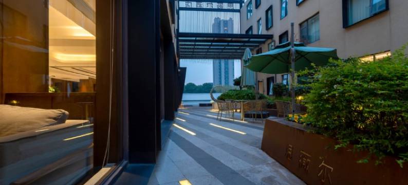 思薇尔酒店(无锡堰桥地铁站惠山万达广场店)图片