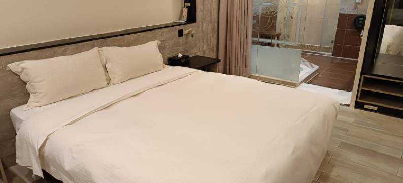 薇風情汽車旅館(湖內館)图片