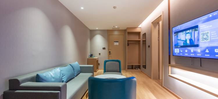 白玉兰酒店(石家庄天山海世界留村地铁站店)图片