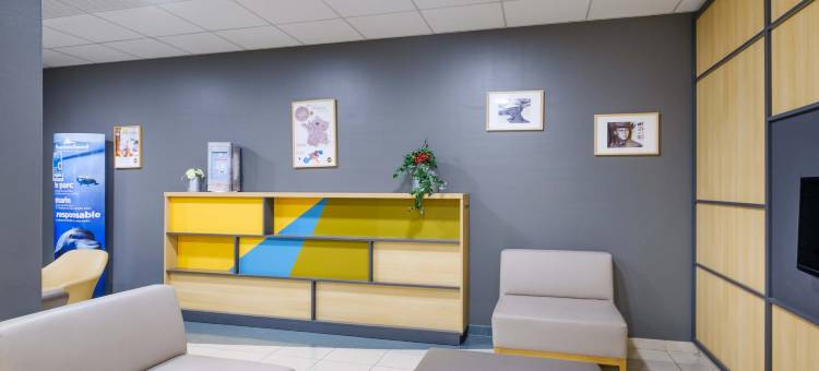 维伦纽夫卢贝村B&B酒店(B&B Hotel Villeneuve Loubet Village)图片