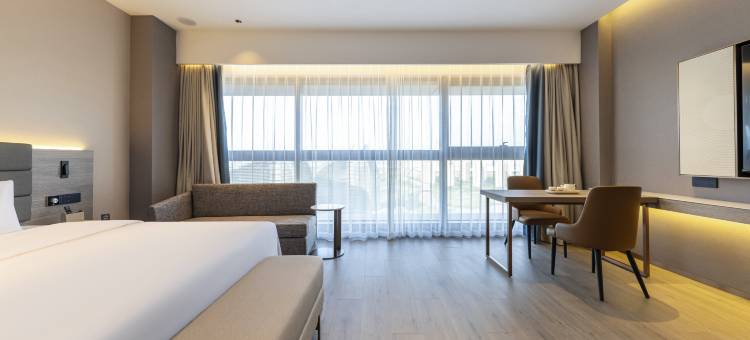 朗丽兹酒店(湖州高铁站店)图片