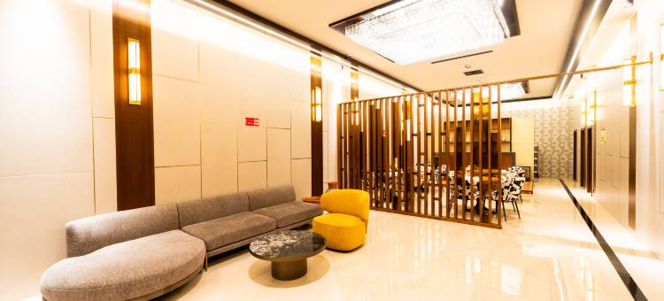 阿斯托里亚大酒店(Grand Astoria Hotel)图片