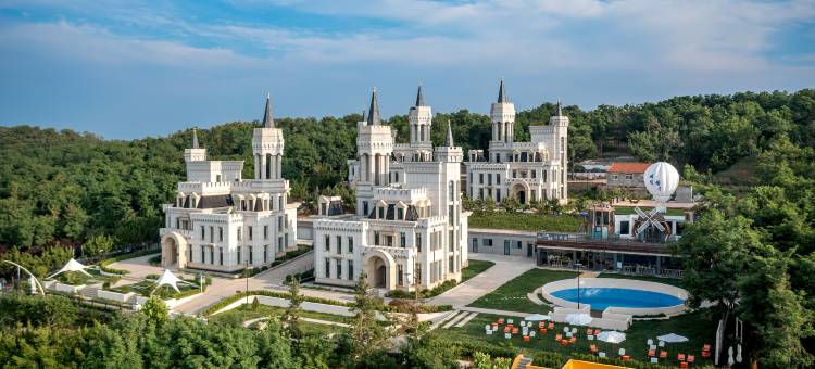 烟台养马岛观海城堡民宿(环岛路店)图片