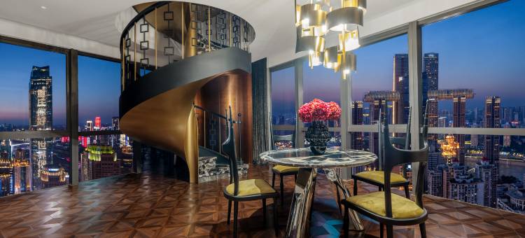 重庆江岛假日高空酒店(解放碑洪崖洞店)图片