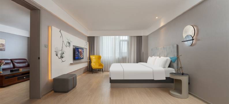 白玉兰酒店(华阴华山景区店)图片