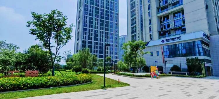 海伦天麓海轮鑫悦民宿(成都海昌极地海洋公园店)图片