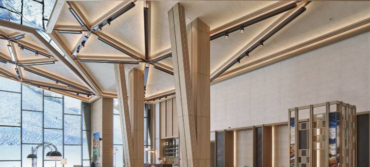 喀纳斯禾木假日度假酒店图片