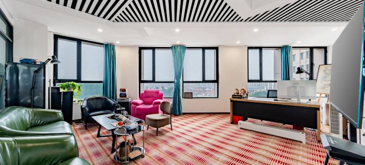 敕勒居酒店(赛罕塔拉城中草原店)图片