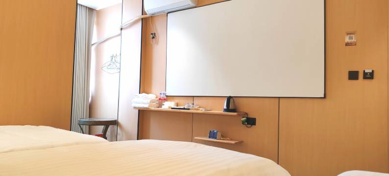 安逸·影院酒店(南昌职业大学赣电九方荟店)图片