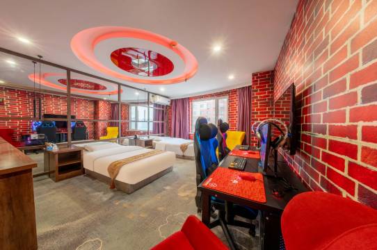 竞悦电竞民宿(科学技术职业学院店)