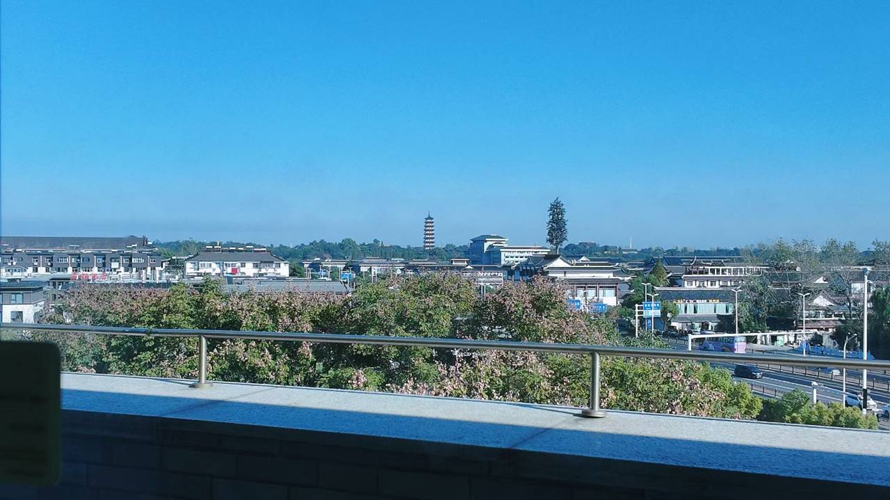 扬州瘦西湖中集格兰云天大酒店图片