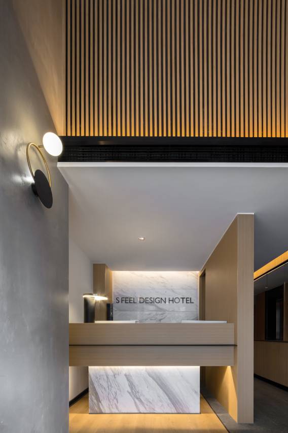 SFEEL设计师酒店(贵阳大十字广场喷水池店)图片