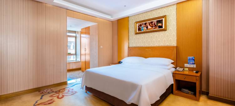 亚悦酒店(东莞寮步汽车城篮球中心店)图片