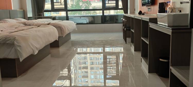 云逸民宿(爱莲湖公园店)图片