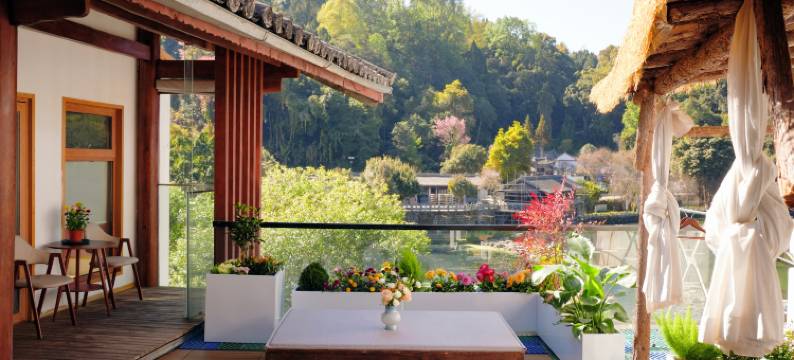 腾冲禾风温泉观景客栈(和顺古镇店)图片