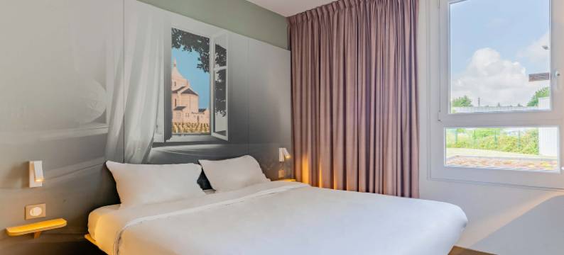 B&B 酒店贝骚内布吕瓦拉布伊西埃尔(B&B HOTEL Béthune Bruay-la-Buissière)图片