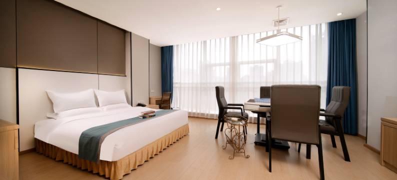 安顺宝山酒店(西秀区新天地美食街店)图片