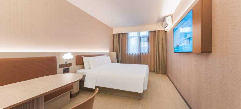 汉庭酒店(南昌秋水广场翠苑路地铁站店)图片