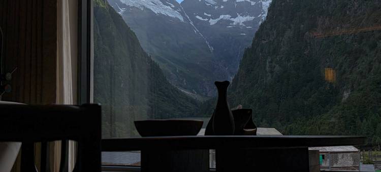 雨崩慢山MANSHAN·金雪篝火私汤庄园图片