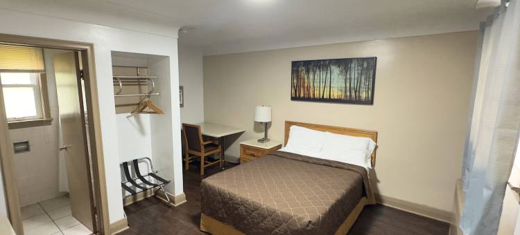 安大略女王布伦海姆和伊利湖汽车旅馆(Queen's Motel Blenheim Near Lake Erie ON)图片
