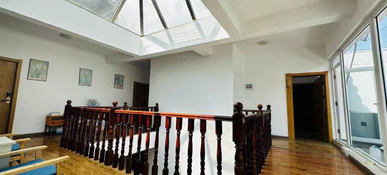 大理鹤锦苑轻奢智能花园美宿(古城南门店)图片