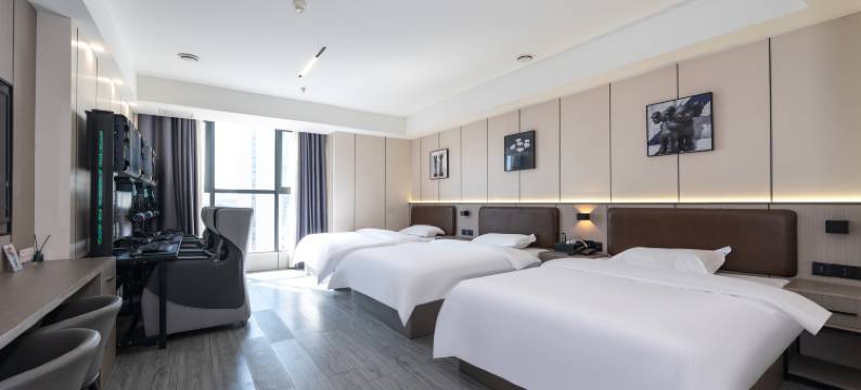 游良电竞酒店(南充不夜城店)图片