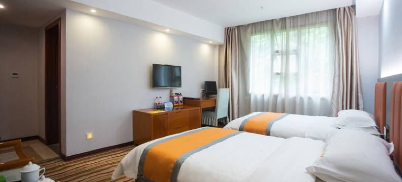 恩施耀江裕隆湾大酒店(恩施女儿城店)图片