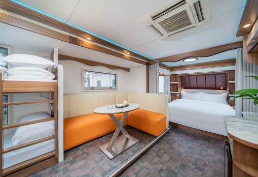 Tuledeng RV Campsite Hotel (Huaxi Qingyan Ancient Town) over view