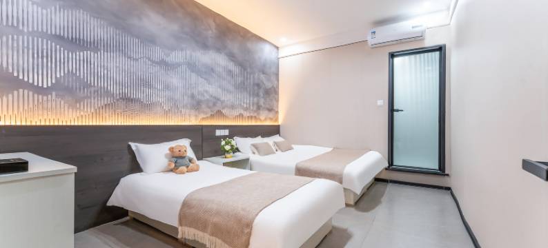 五月印象酒店(青岛台东步行街啤酒博物馆店)图片