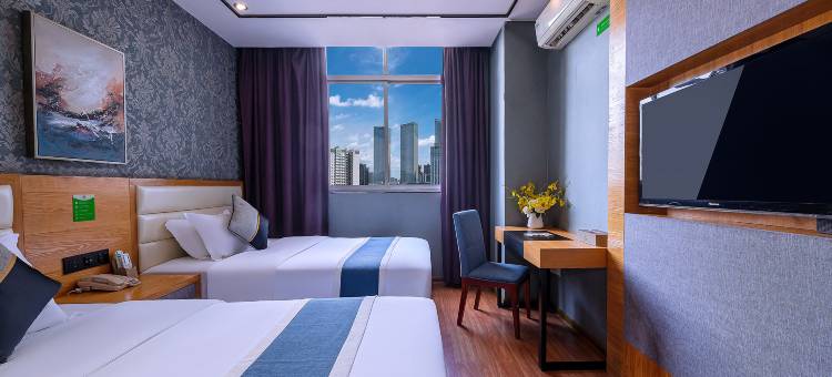 精通酒店(南宁国际会展中心青秀万达金湖地铁站店)图片