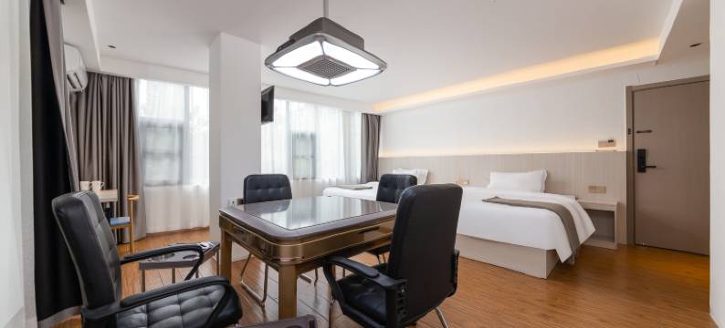 源悦私影主题客栈(五源河体育馆店)图片