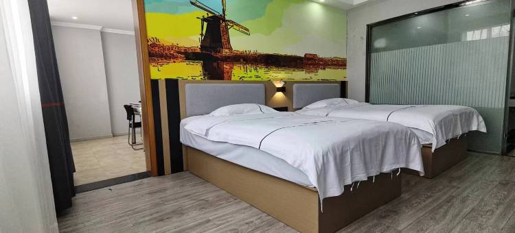 骏怡连锁酒店(天门南站店)图片