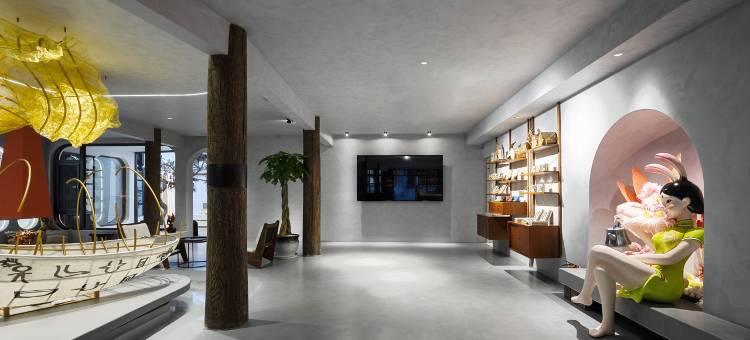 又见美宿设计师空间民宿(丽江古城店)图片