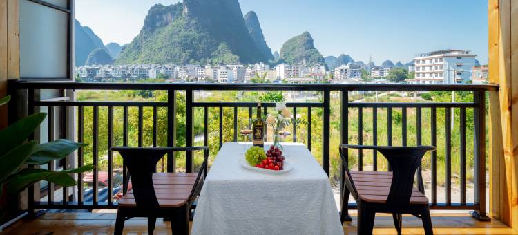 遇漓山宿(遇龙河印象刘三姐店)图片