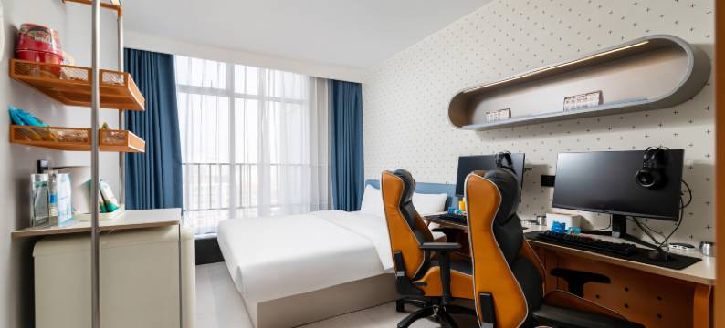 网鱼电竞酒店(南京新街口五台山地铁站店)图片