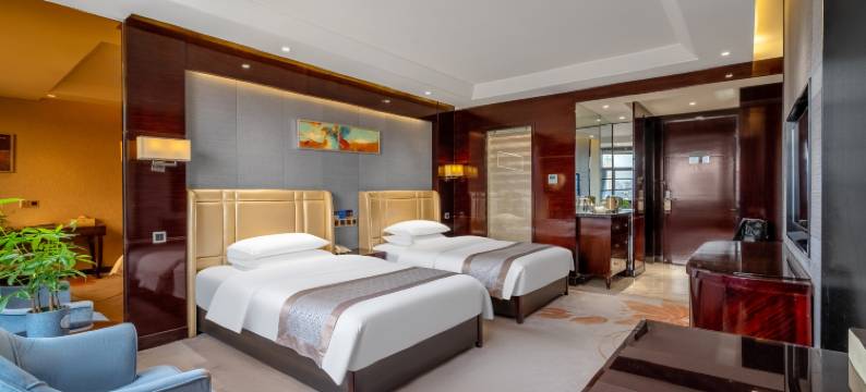 蒙自绿宝云盛大酒店(红河州政府店)图片