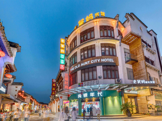 丽睿酒店(湖州爱山广场衣裳街店)