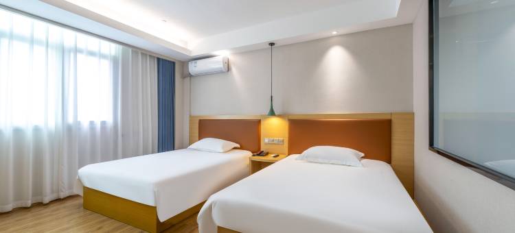 艺龙瑞云酒店(阜阳市中心国贸店)图片