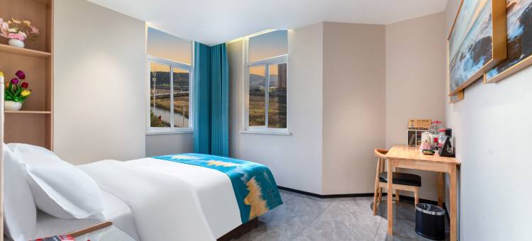 紫荆华府酒店(绥德石魂广场店)图片