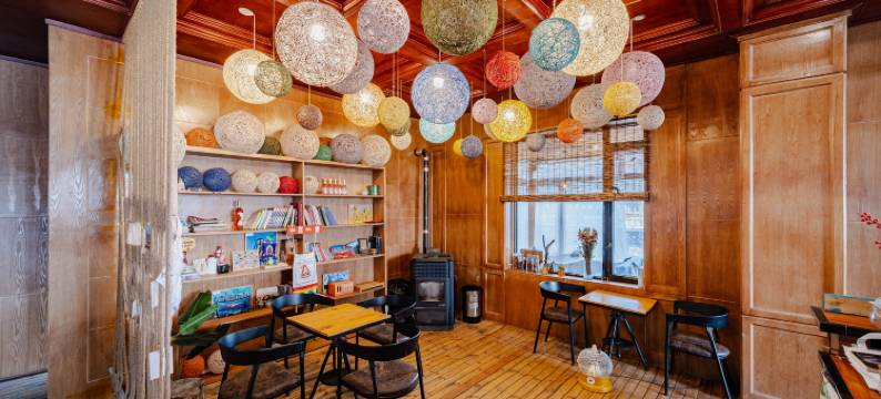 康定云顶星空酒店图片