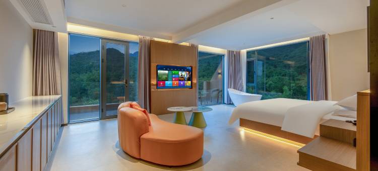 映山红·绿草地度假民宿酒店(云台山岸上服务区店)图片