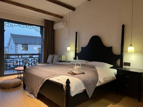 M·漫画蜗牛·山禾悦·宋式禅意风设计师美墅民宿(太湖东山景区店)