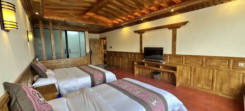 迭部扎尕那吉祥如意客栈图片