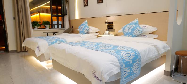 春安夏泰民宿图片